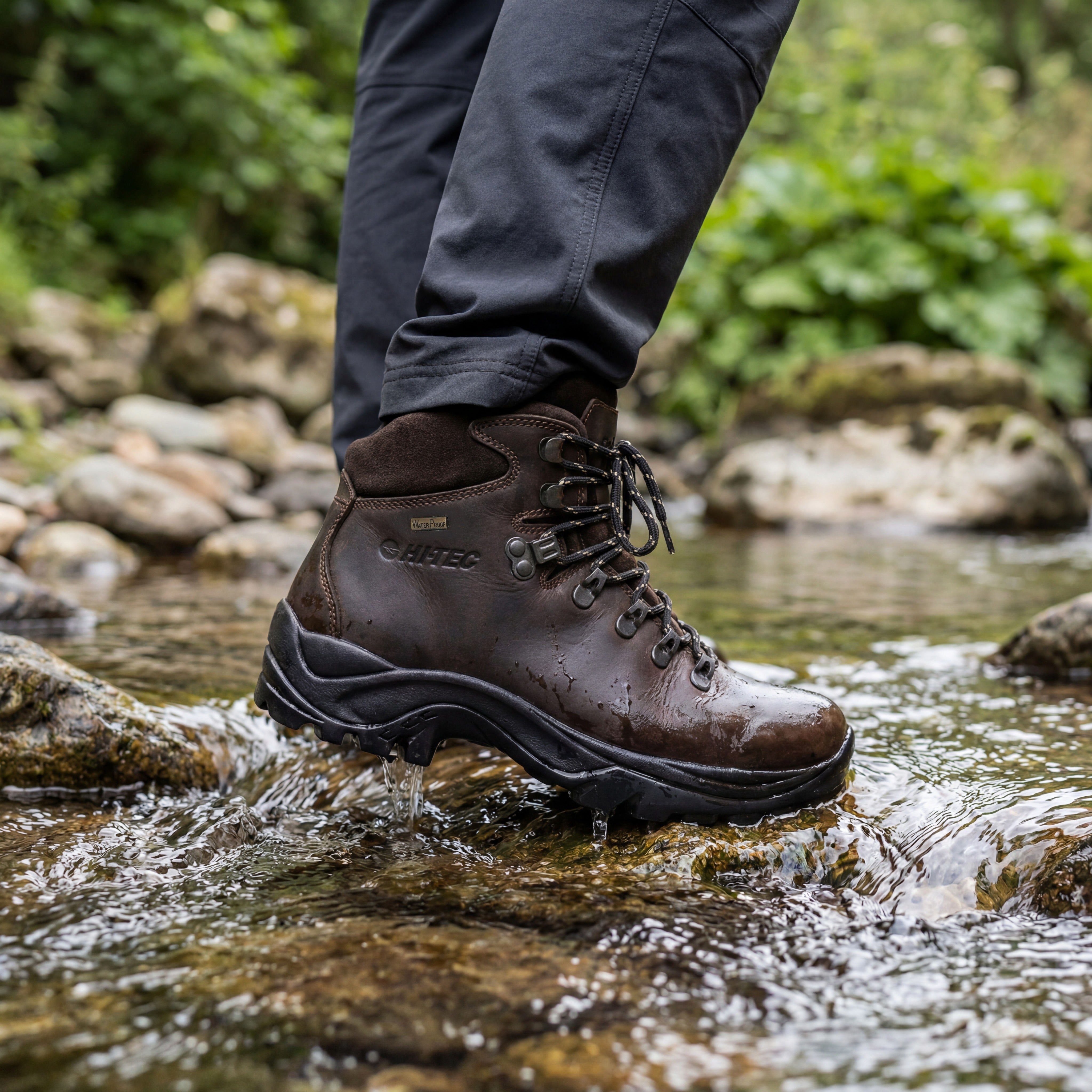 Womens Ravine Waterproof Leather Hiking Boots